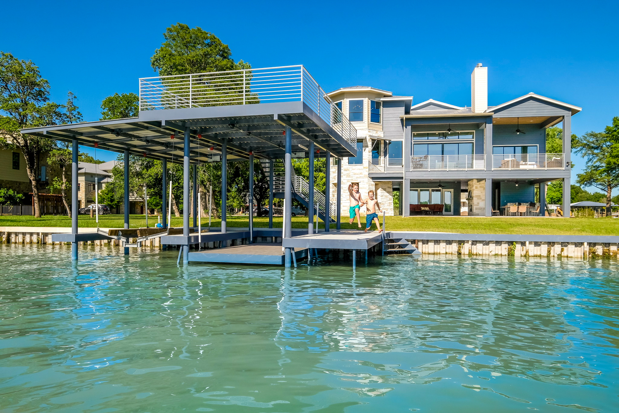 Do I Need a Real-Estate Attorney to Sell My House Fast for Cash?