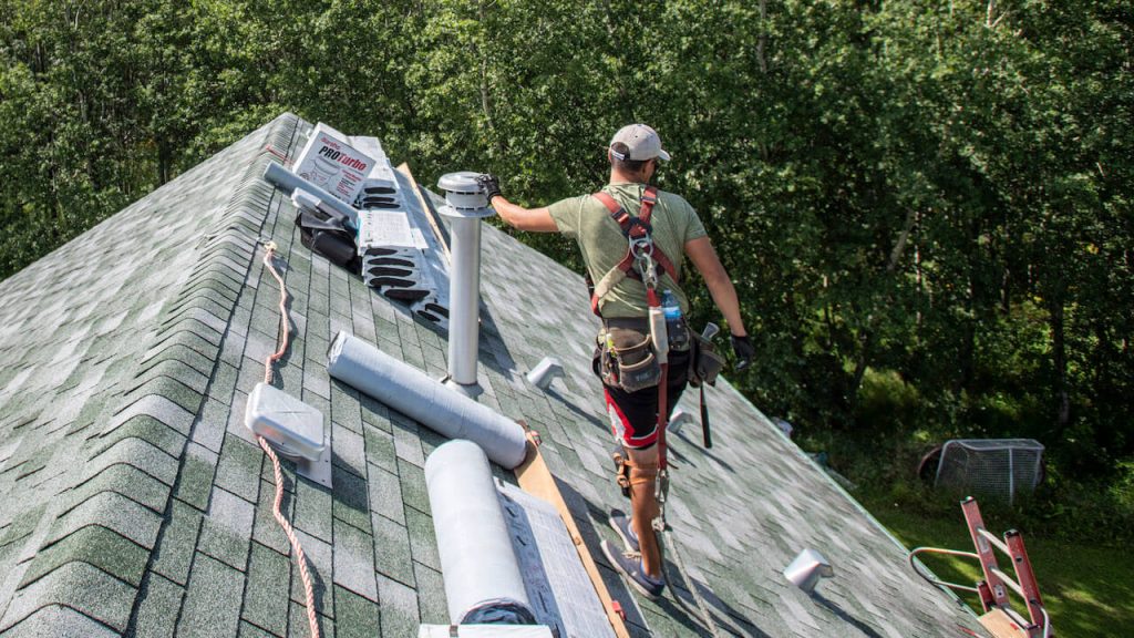 Steps to launch a roofing business